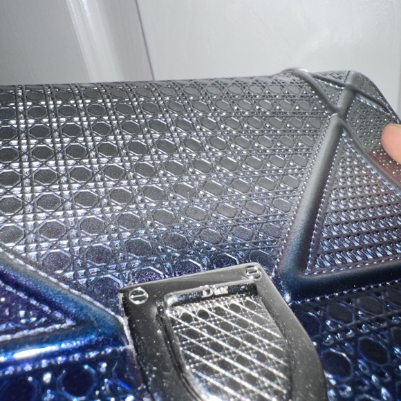 Dior Diorama Medium Microcannage Limited Edition - Picture 8 of 16